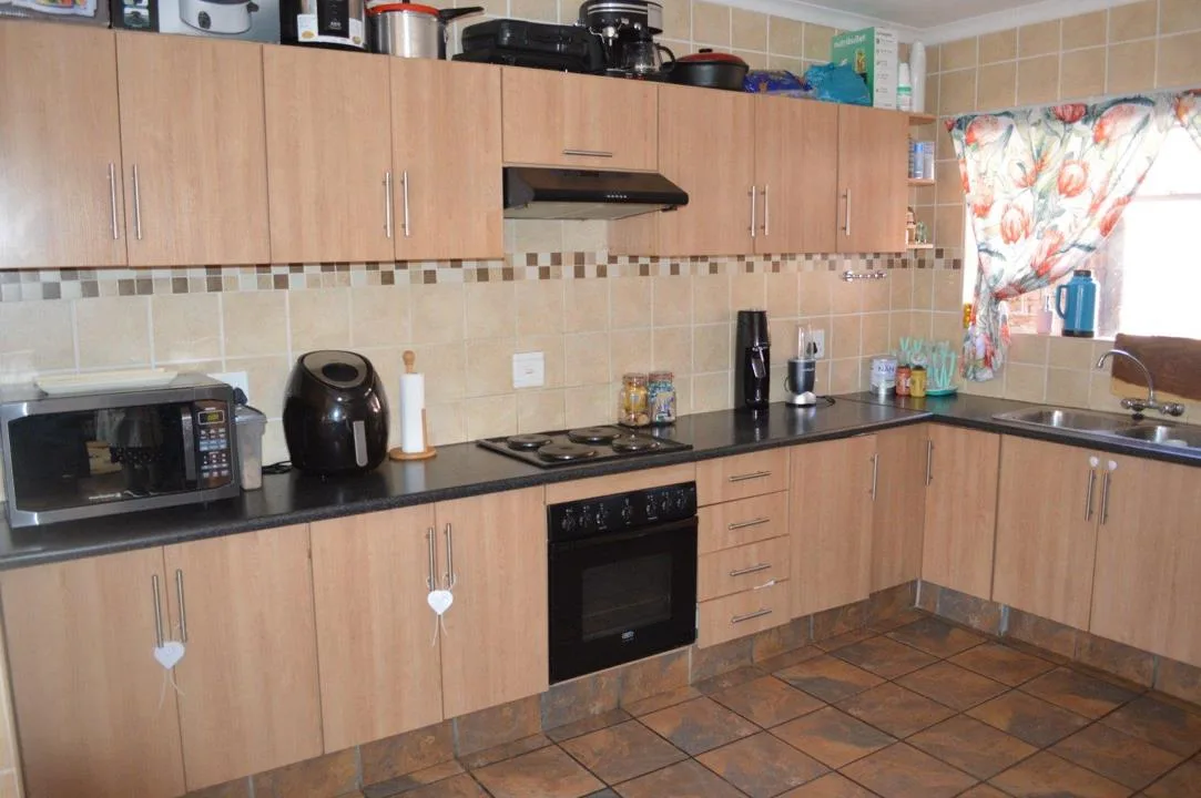 4 Bedroom House to rent in Doringkruin