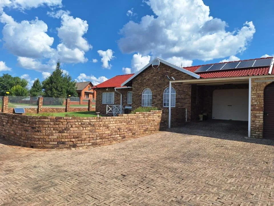 2 Bedroom Townhouse for sale in Parys