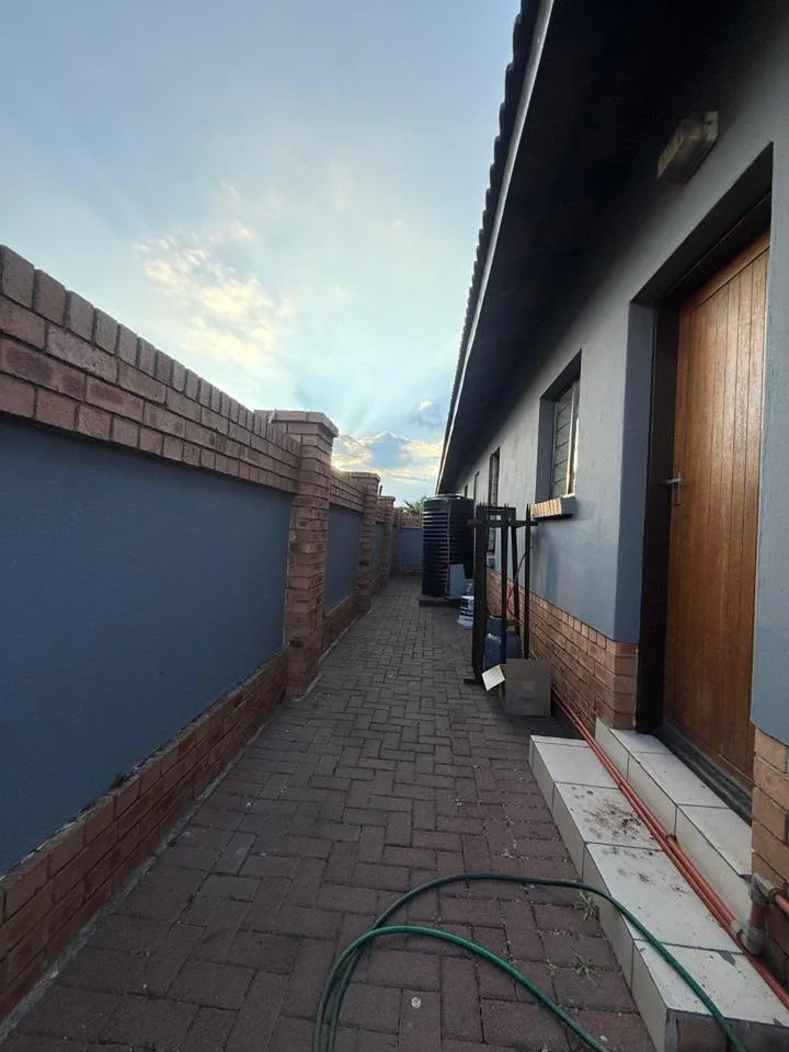 3 Bedroom House for sale in Reyno Ridge