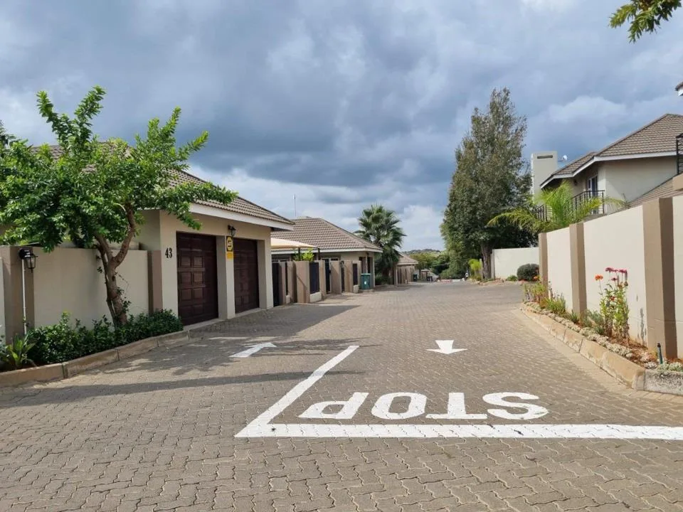 4 Bedroom House for sale in Lilyvale Estate