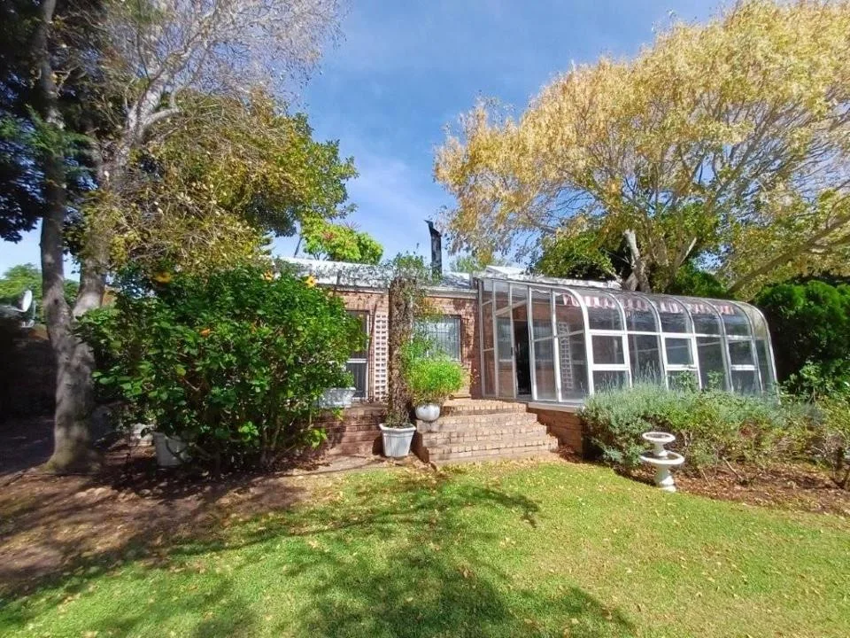 2 Bedroom Apartment / flat to rent in Constantia