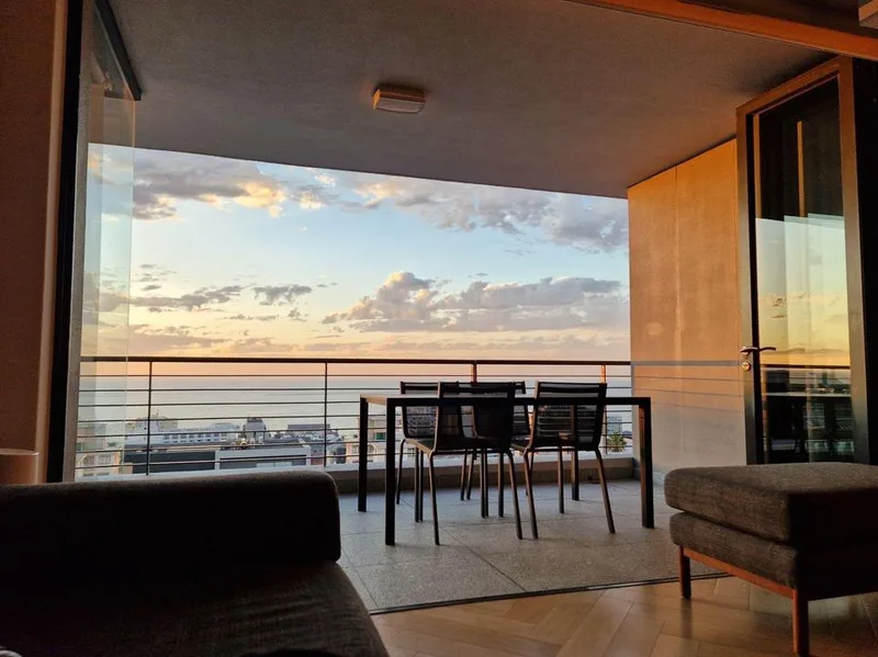 2 Bedroom Apartment / flat to rent in Bantry Bay
