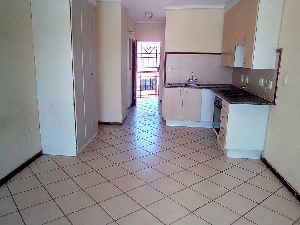 0.5 Bedroom Apartment / flat to rent in Karenpark