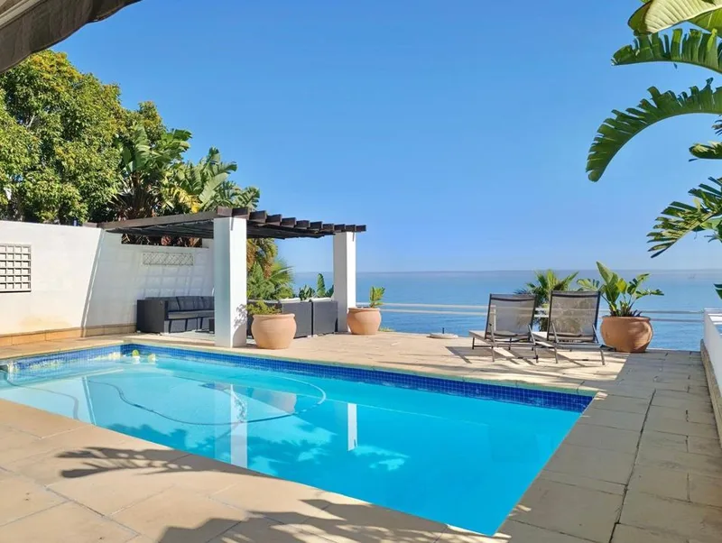 4 Bedroom House to rent in Bantry Bay