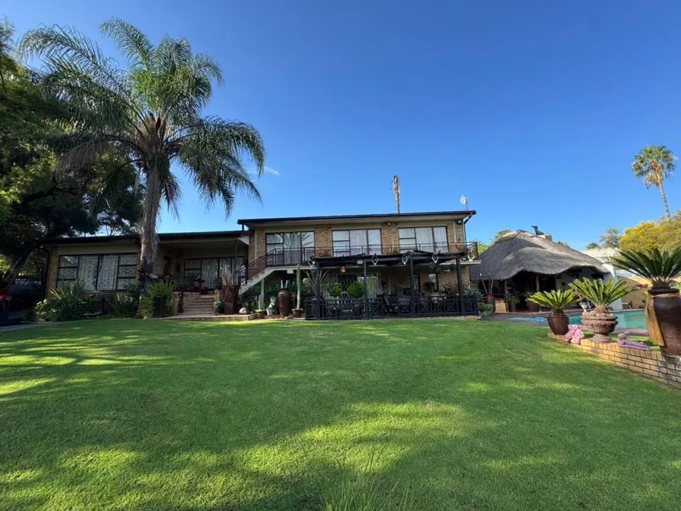 7 Bedroom House for sale in Warrenton
