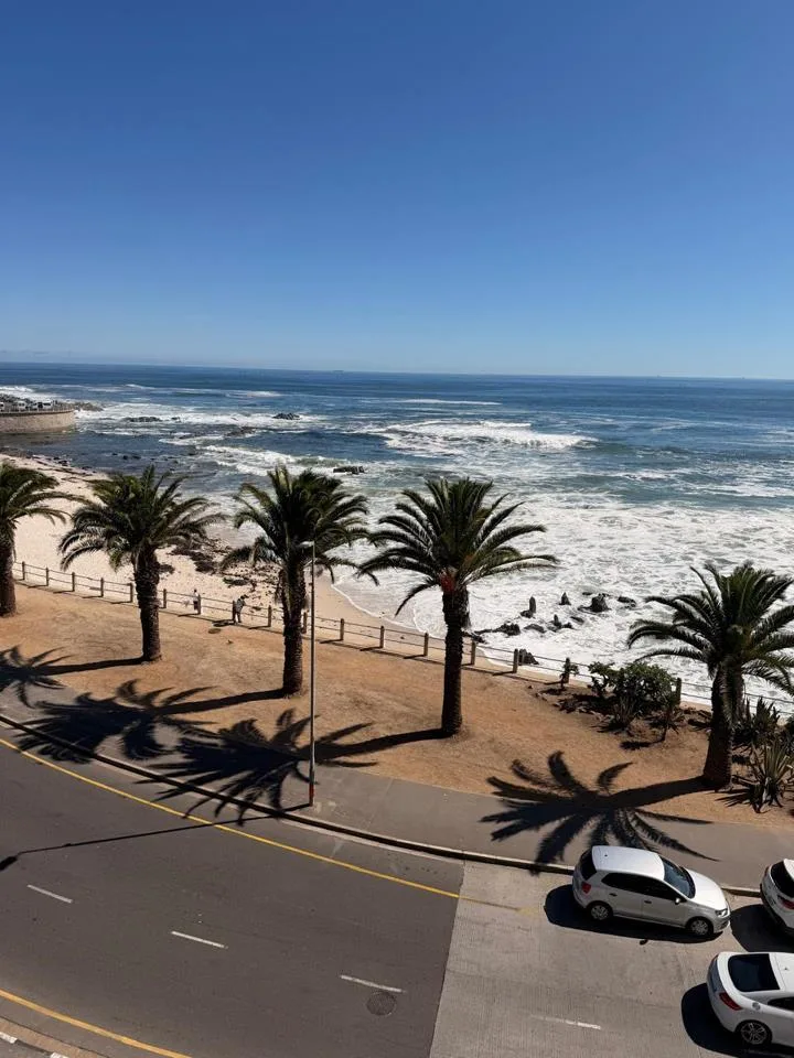 1 Bedroom Apartment / flat to rent in Sea Point