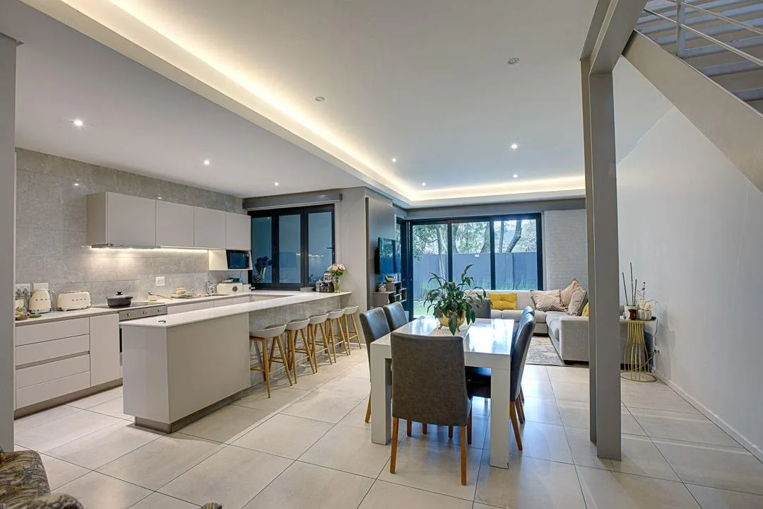 3 Bedroom Apartment / flat to rent in Rosebank