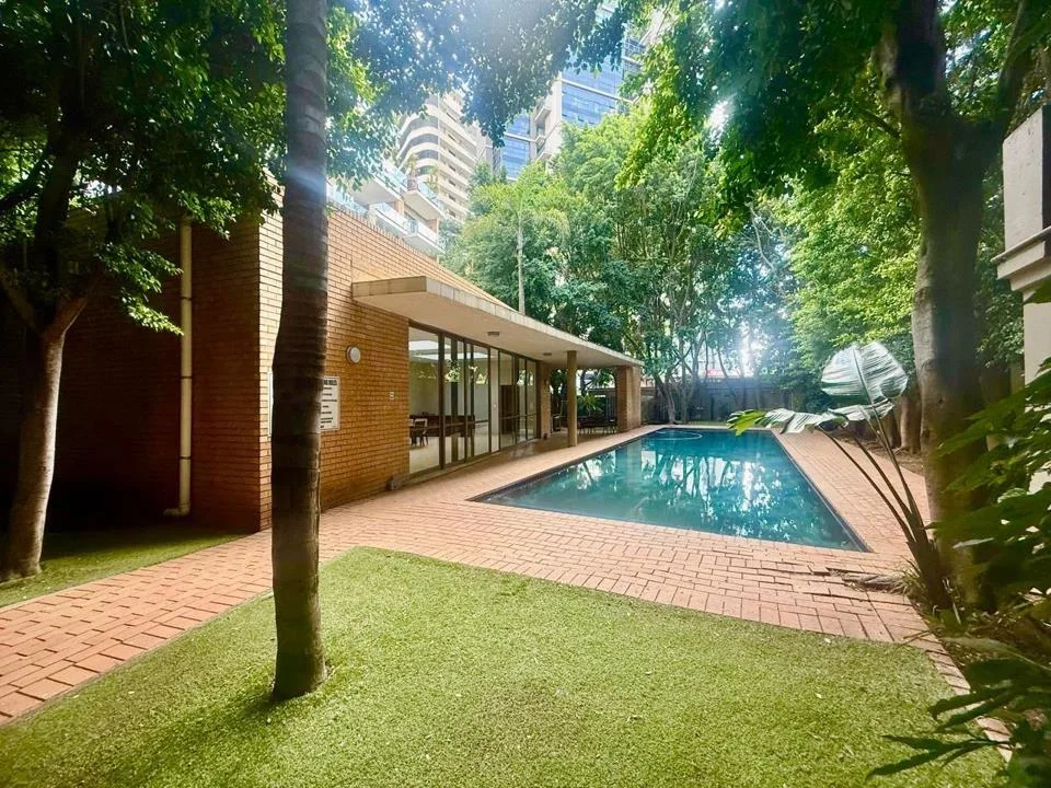 3 Bedroom Apartment / flat to rent in Morningside