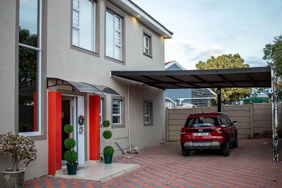 7 Bedroom House for sale in Aston Bay