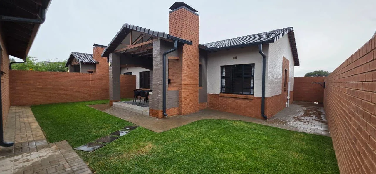 3 Bedroom Townhouse to rent in Rietvalleirand