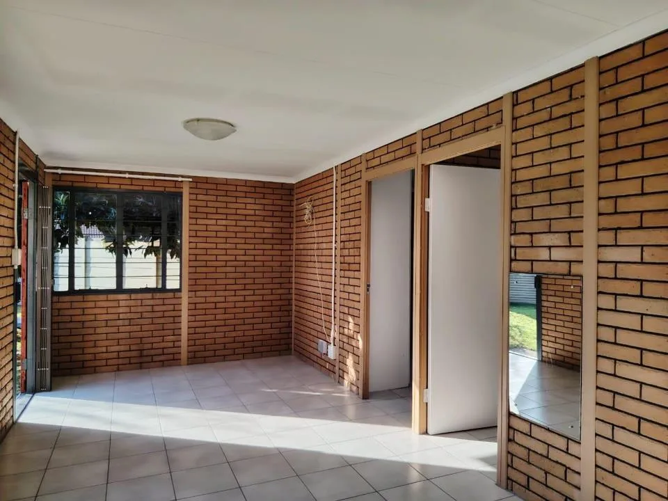 2 Bedroom Apartment / flat to rent in Crystal Park