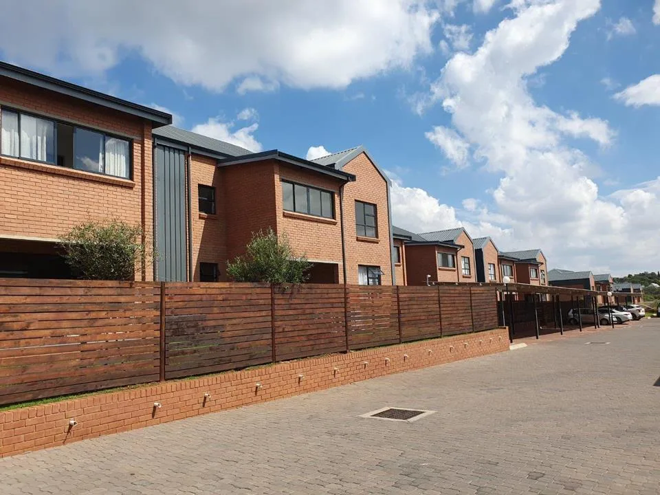 3 Bedroom Apartment / flat to rent in Irene