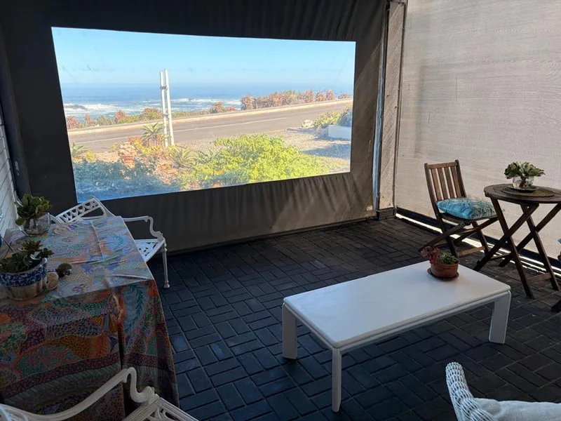 1 Bedroom Apartment / flat to rent in Yzerfontein