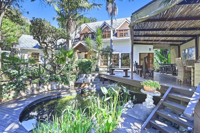 4 Bedroom House to rent in Hout Bay Central