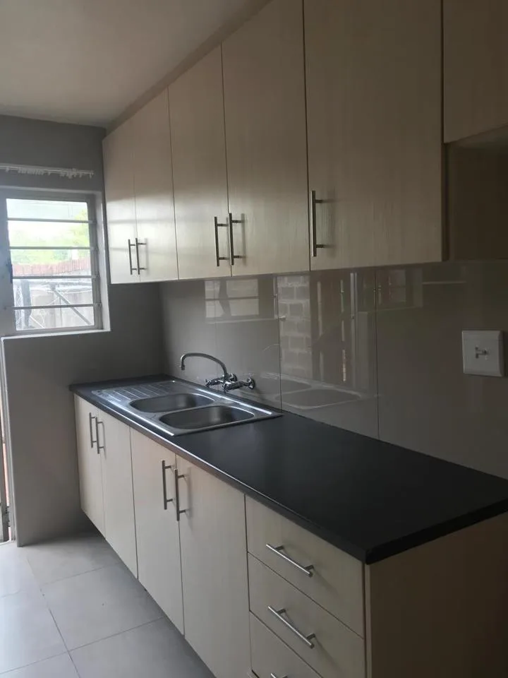 3 Bedroom Townhouse to rent in Milnerton Central