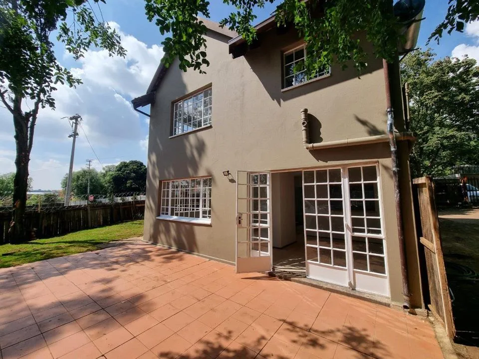 2 Bedroom House to rent in Northcliff