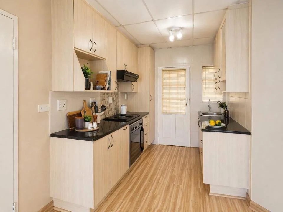2 Bedroom Townhouse for sale in Universitas