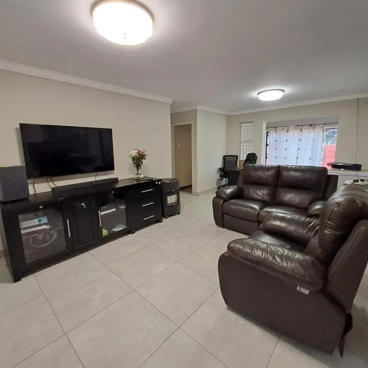 3 Bedroom House for sale in Kathu
