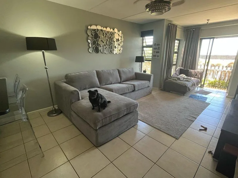 2 Bedroom Apartment / flat to rent in Burgundy Estate