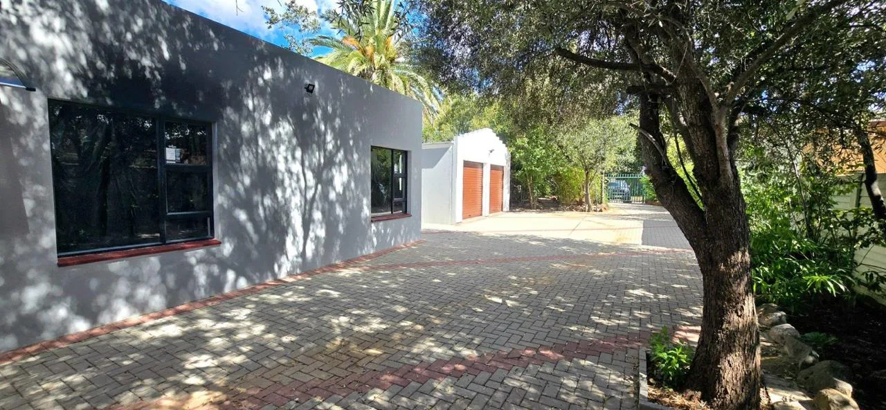 3 Bedroom House for sale in Universitas