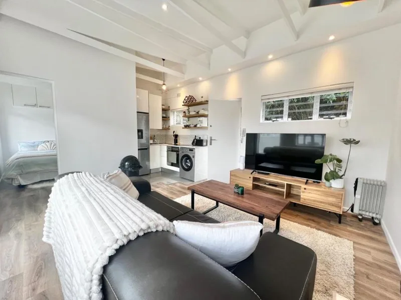 1 Bedroom Apartment / flat to rent in Green Point
