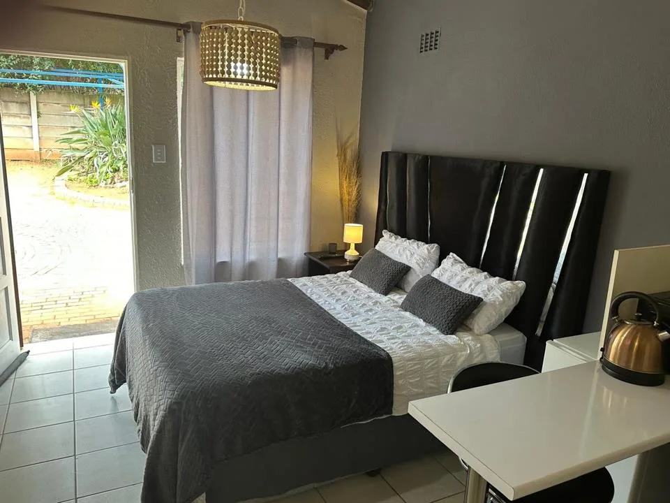 1 Bedroom Apartment / flat to rent in Birch Acres
