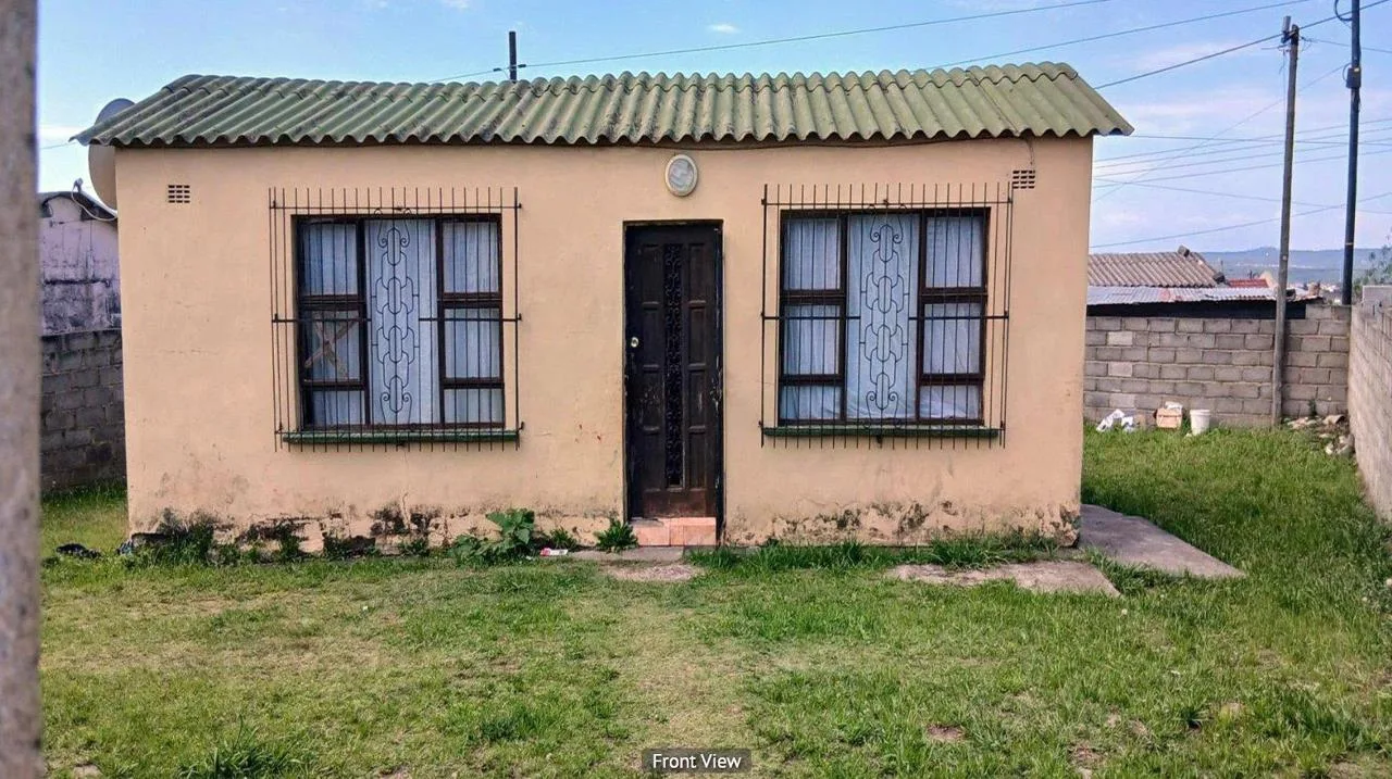 2 Bedroom House for sale in Mdantsane Nu 5