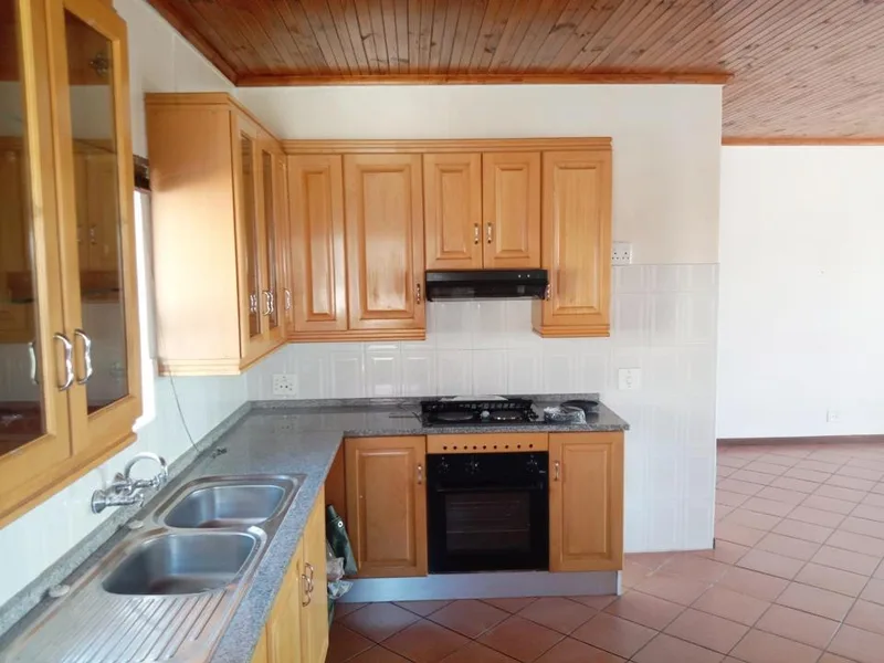 3 Bedroom Apartment / flat to rent in Muizenberg