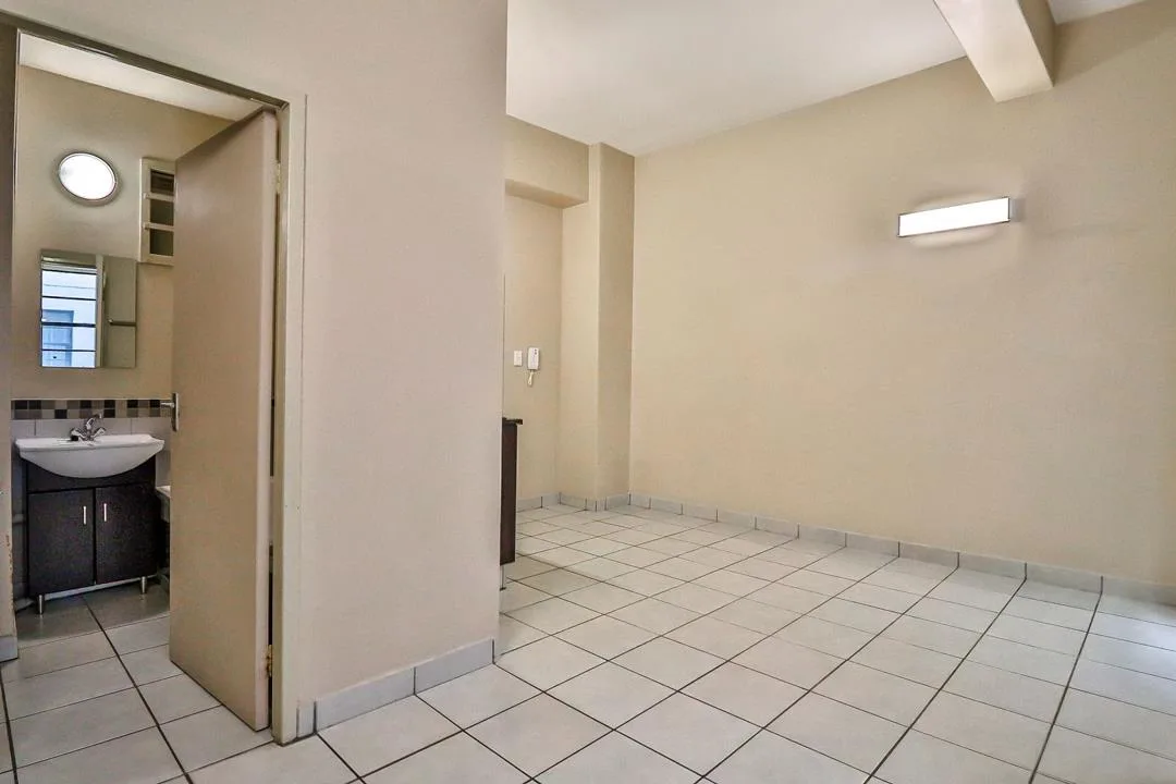 1 Bedroom Apartment / flat to rent in Johannesburg Central
