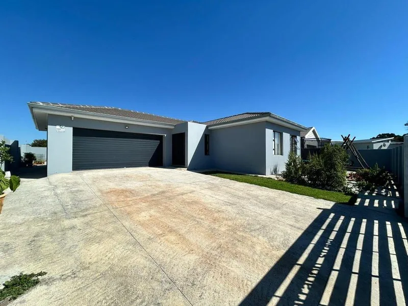 3 Bedroom House for sale in Fountains Estate