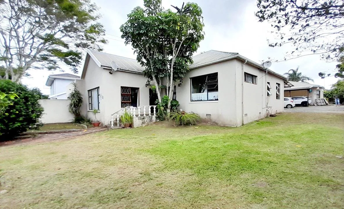 7 Bedroom House for sale in Berea