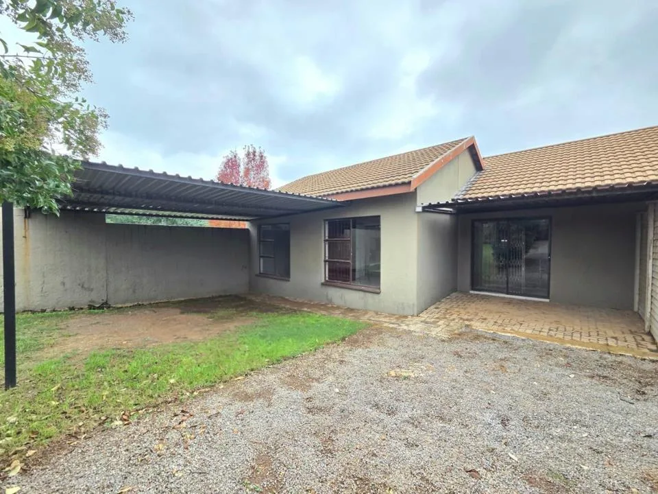 3 Bedroom House to rent in Lochvaal