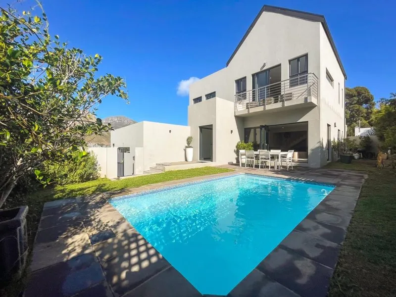 3 Bedroom House to rent in Hout Bay Central