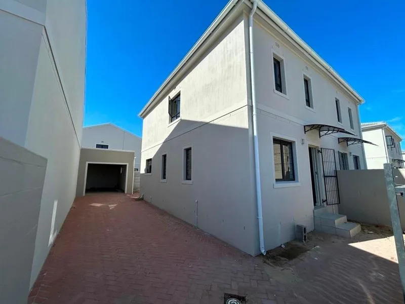 3 Bedroom Townhouse to rent in Rivergate