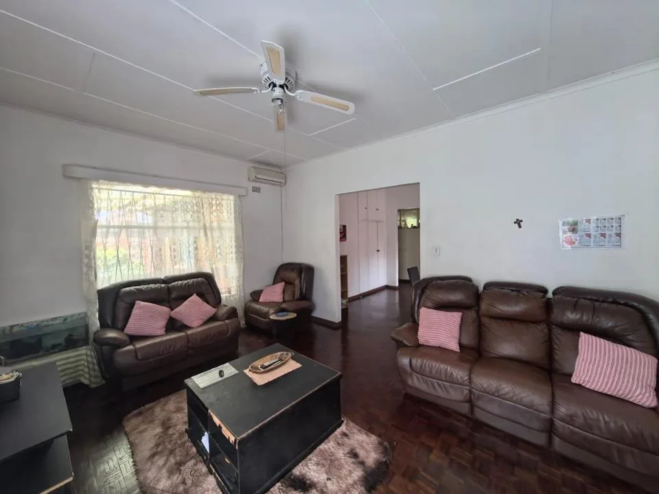3 Bedroom House for sale in Cassandra