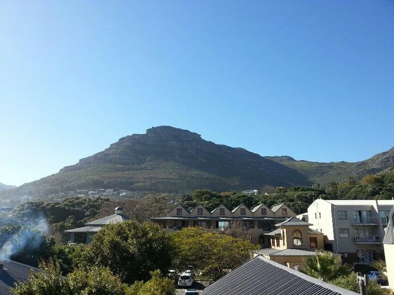 2 Bedroom Apartment / flat to rent in Hout Bay Beachfront