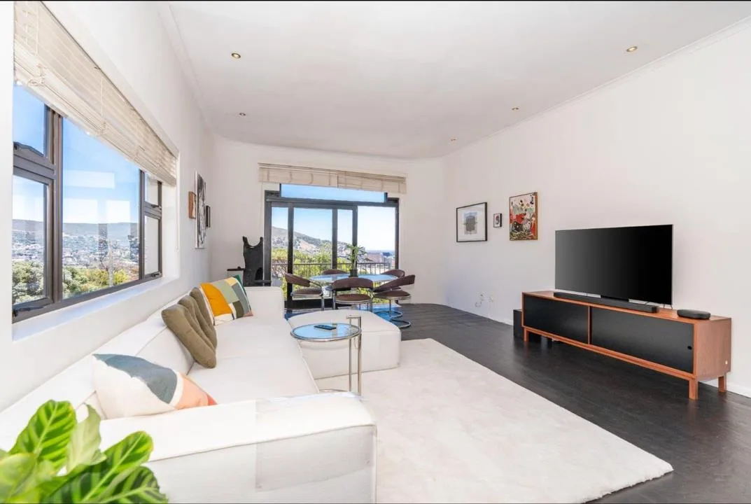2 Bedroom Apartment / flat to rent in Vredehoek