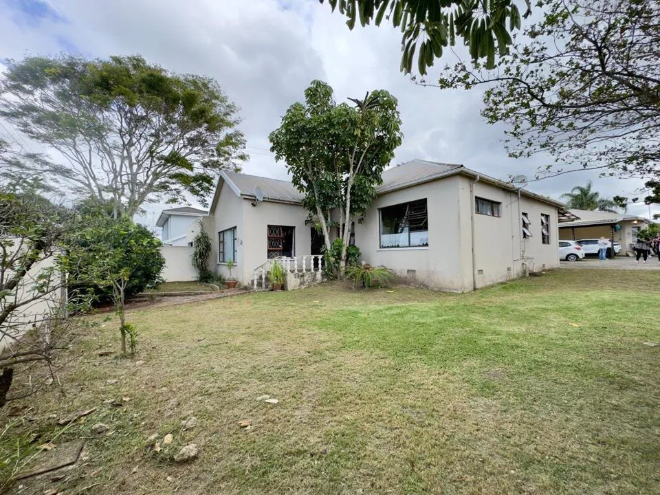 7 Bedroom House for sale in Berea
