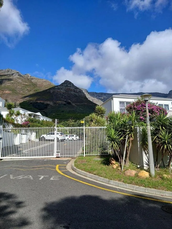 2 Bedroom Apartment / flat to rent in Vredehoek