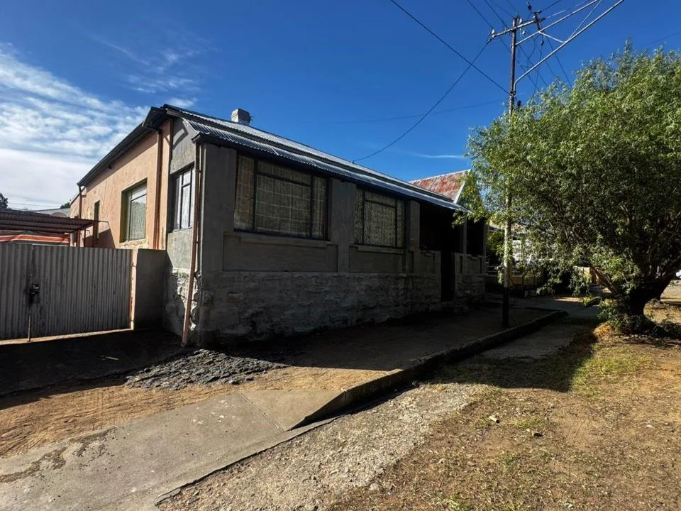 3 Bedroom House for sale in Cradock