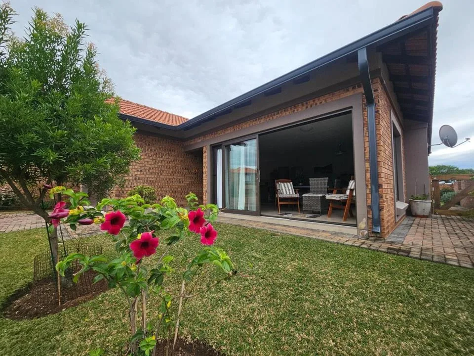 2 Bedroom House for sale in Bateleur Estate