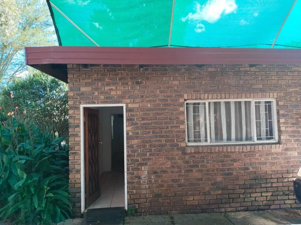 1 Bedroom Apartment / flat to rent in Die Hoewes