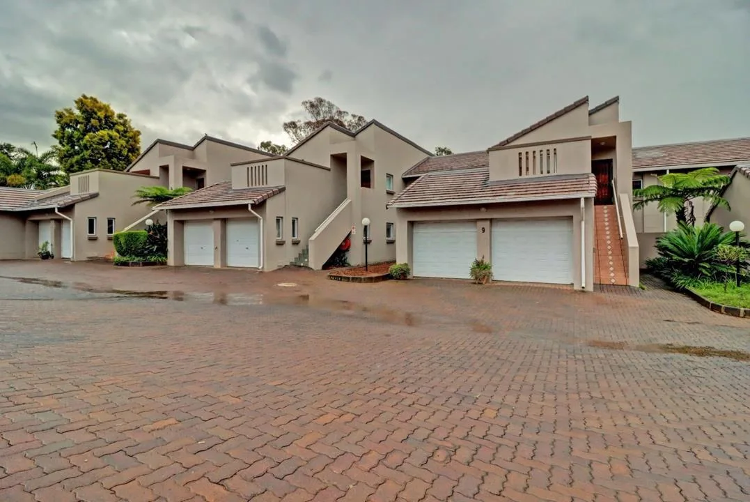 3 Bedroom Townhouse to rent in Woodhill Golf Estate