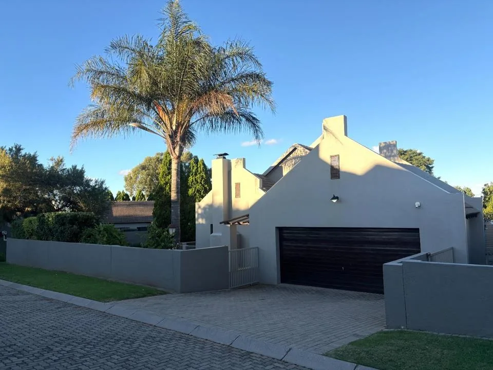 3 Bedroom Townhouse to rent in Pinehaven