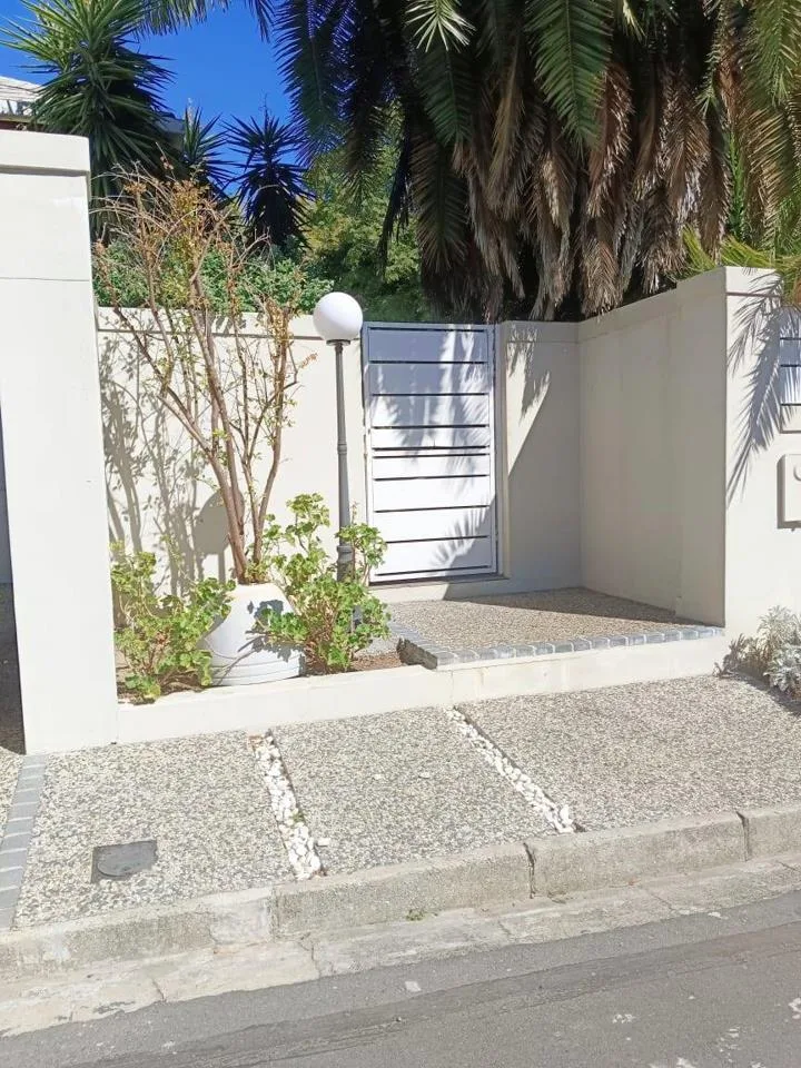 1 Bedroom Apartment / flat to rent in Hoog En Droog