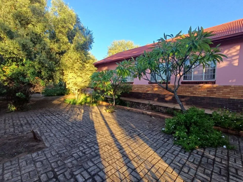 3 Bedroom House for sale in Thabazimbi