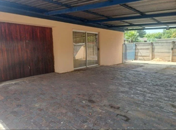 3 Bedroom House for sale in Sasolburg Ext 23