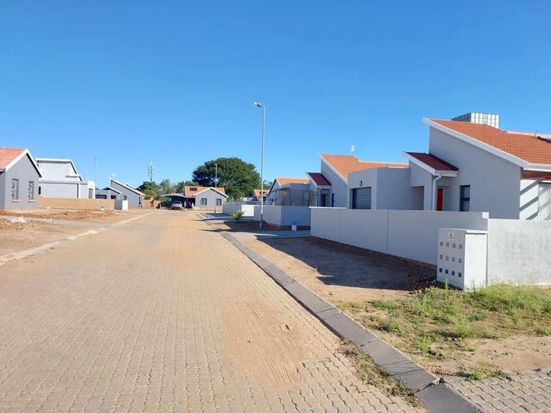 3 Bedroom House for sale in Ivy Park
