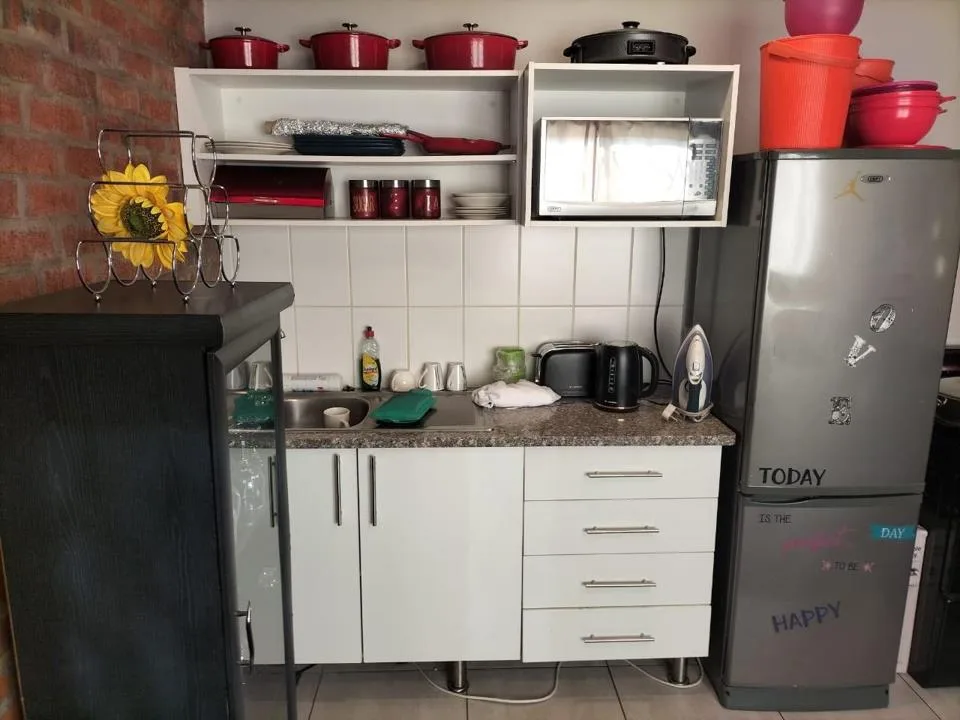 2 Bedroom Apartment / flat for sale in Raceway
