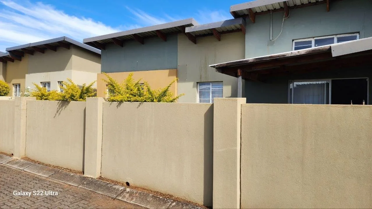 3 Bedroom Townhouse for sale in Waterval East
